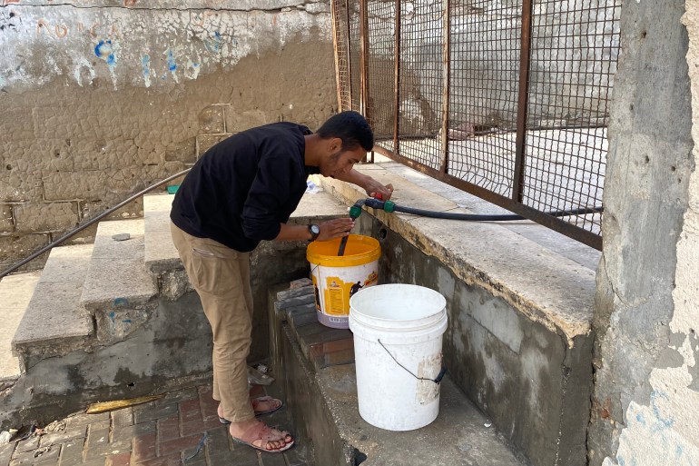 حمزة عدوان لولا هذه البئر لنزحنا مرة ثانية نحو جنوب قطاع غزة-رائد موسى-غزة-الجزيرة نت